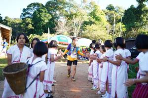 BIB: 
                            <button type="button" onclick="openModal(18987411)" class="btn btn-primary btn-sm float-right btn-popup" data-toggle="modal" data-target=".modal-high-quality">
                        <i class="fas fa-shopping-cart"></i> Add to Cart
                    </button>
                                            <button type="button" onclick="isThisMe(18987411, true)" class="btn btn-success btn-sm float-right btn-popup btn-isme hidden" data-toggle="tooltip" data-placement="bottom" title="นี่คือรูปของคุณใช่ไหม คลิกที่นี่เพื่อเอาเข้าอัลบั้ม">
                        <i class="fas fa-plus"></i> Add to album
                    </button>
                    <button type="button" onclick="isThisMe(18987411, false)" class="btn btn-warning btn-sm float-right btn-popup btn-isnotme hidden">
                        <i class="fas fa-ban"></i> Remove from album
                    </button>